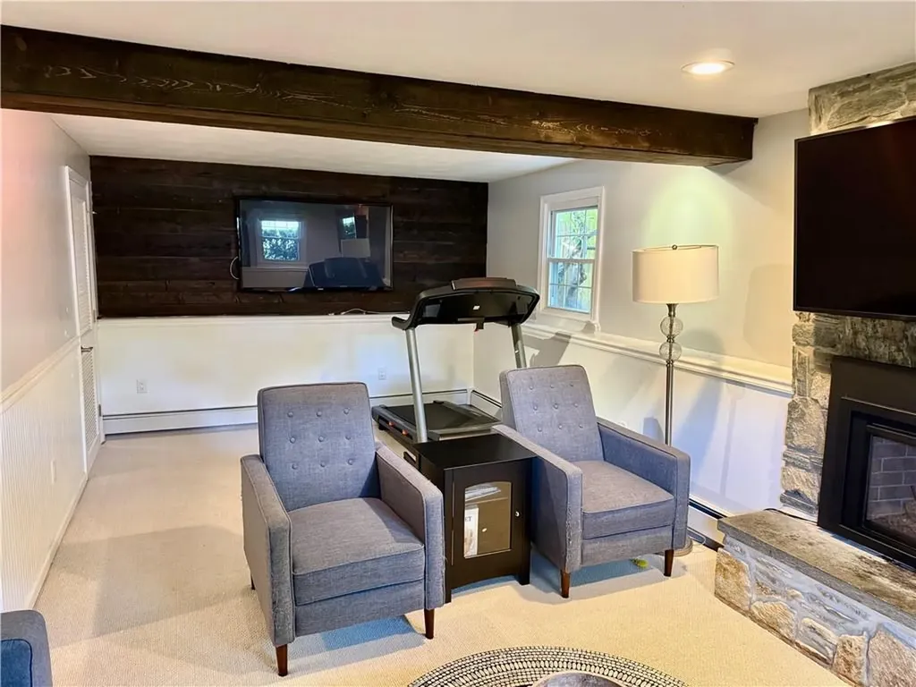 114 Hopeworth Avenue Bristol RI 02809
