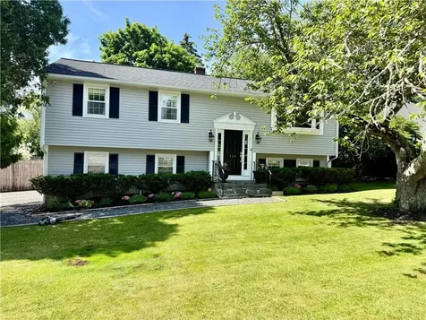 114 Hopeworth Avenue Bristol RI 02809