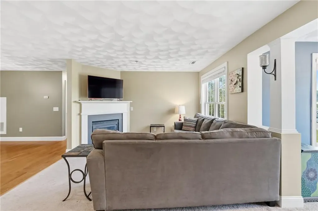 15 Saw Mill Drive North Kingstown RI 02852