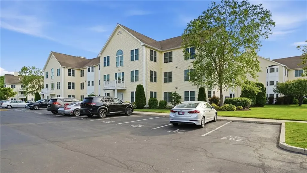 15 Saw Mill Drive North Kingstown RI 02852