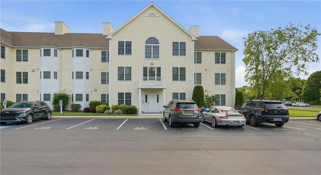 15 Saw Mill Drive North Kingstown RI 02852