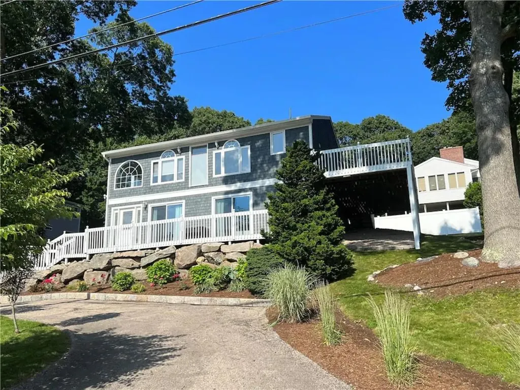 57 Saybrook Avenue Narragansett RI 02882