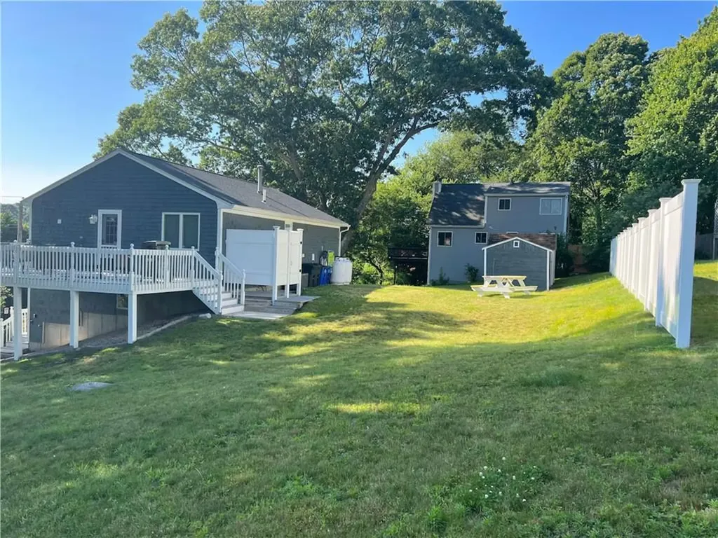57 Saybrook Avenue Narragansett RI 02882