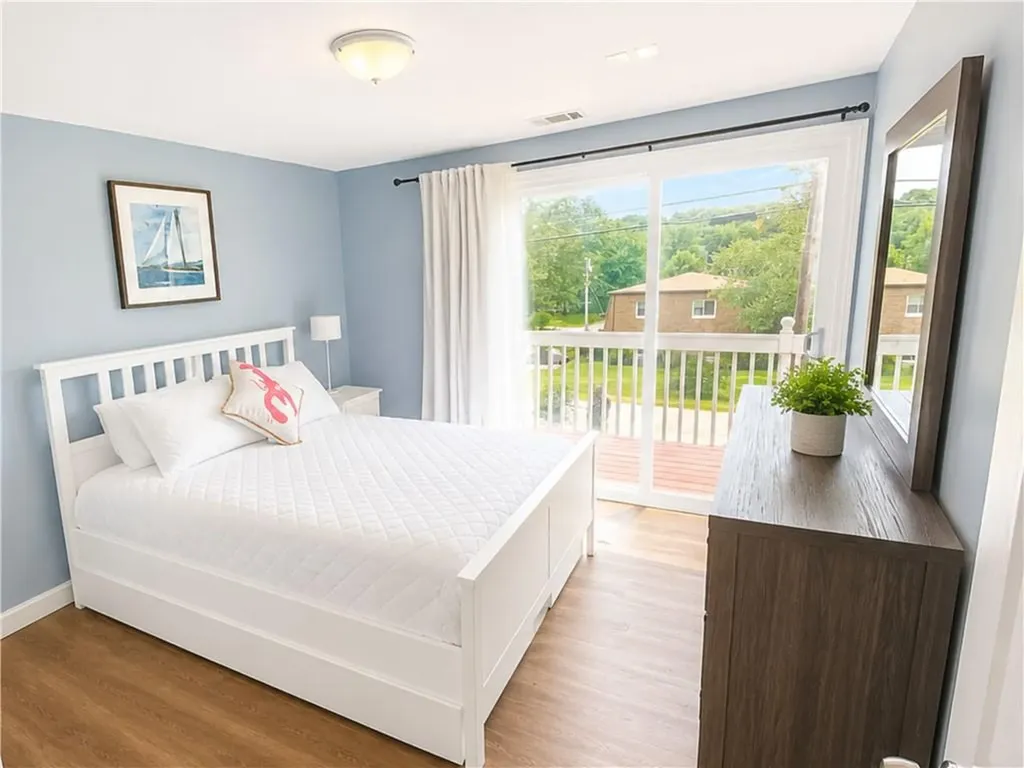 57 Saybrook Avenue Narragansett RI 02882