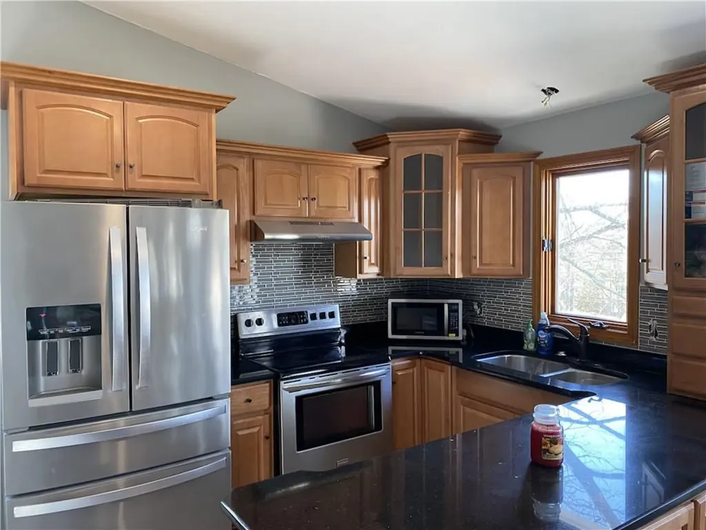 57 Saybrook Avenue Narragansett RI 02882