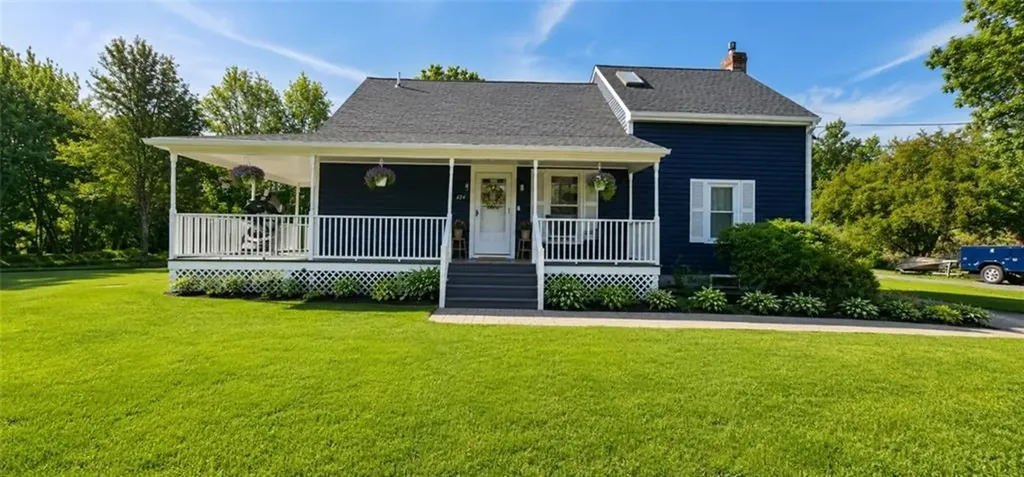 424 Buxton Street North Smithfield RI 02896
