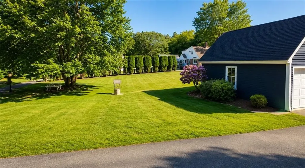 424 Buxton Street North Smithfield RI 02896