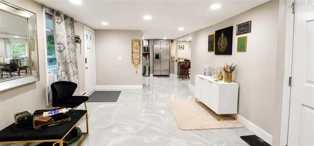 424 Buxton Street North Smithfield RI 02896