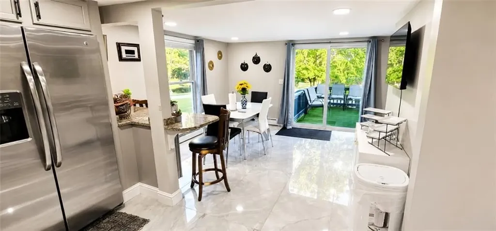 424 Buxton Street North Smithfield RI 02896