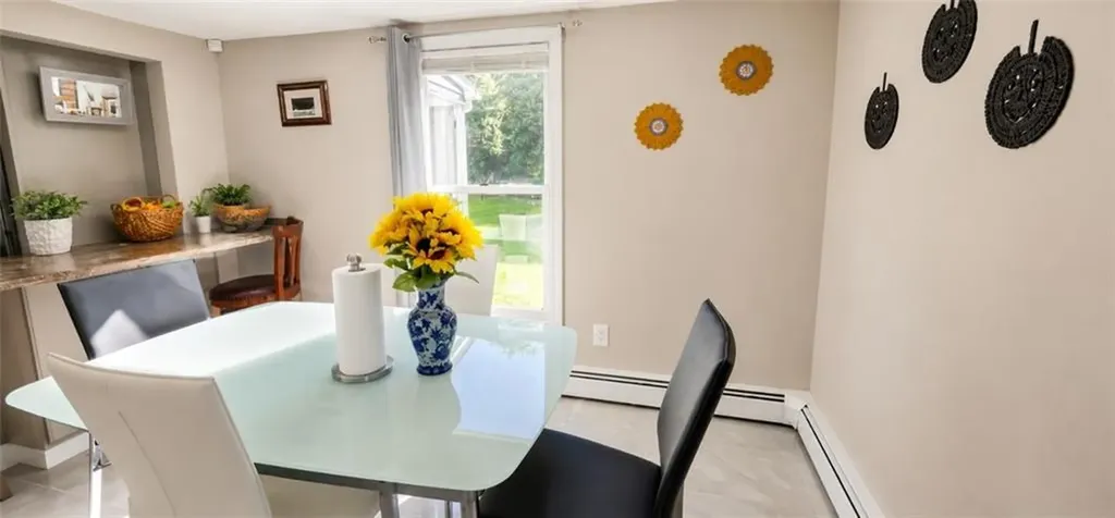 424 Buxton Street North Smithfield RI 02896