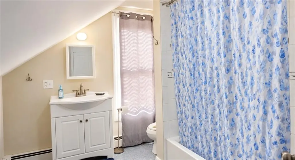 424 Buxton Street North Smithfield RI 02896