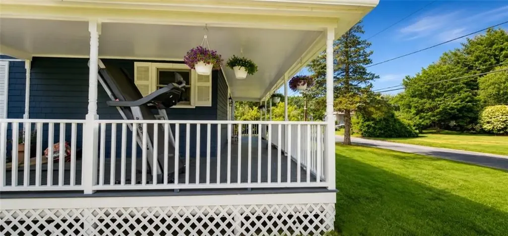 424 Buxton Street North Smithfield RI 02896