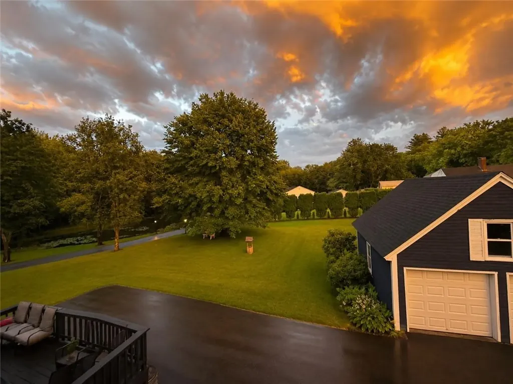 424 Buxton Street North Smithfield RI 02896