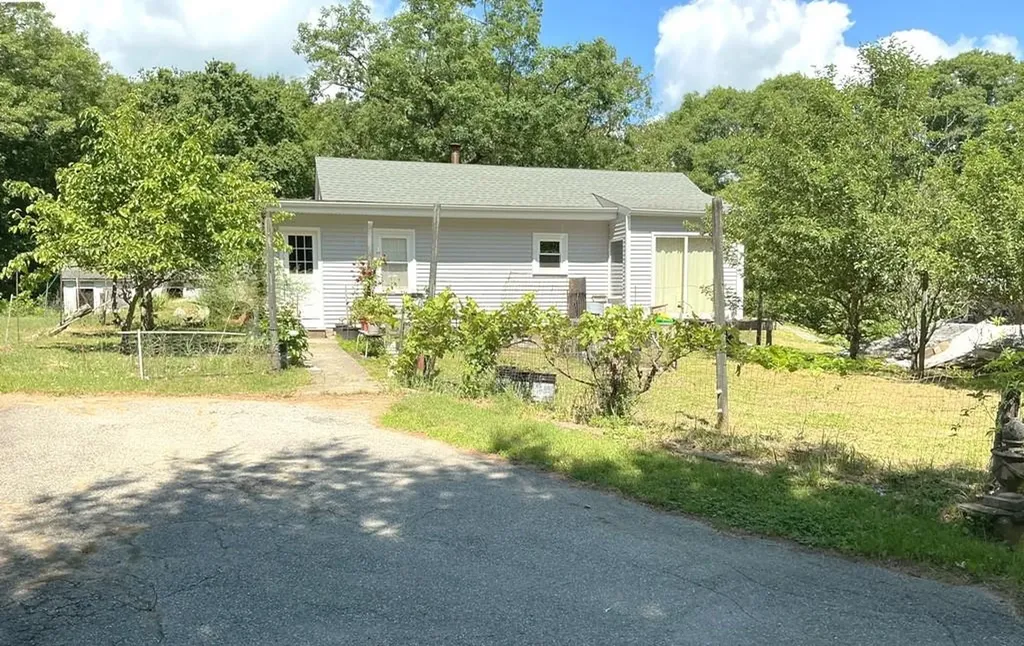 339 Anglewood Drive Johnston RI 02919