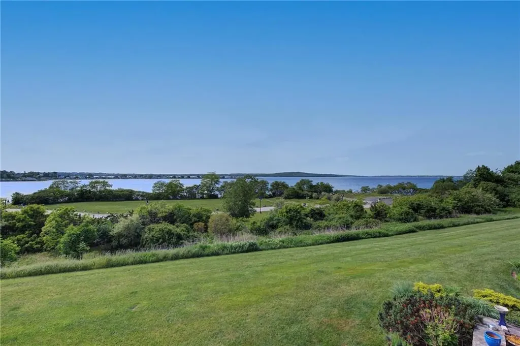 41 Waters Edge Tiverton RI 02878