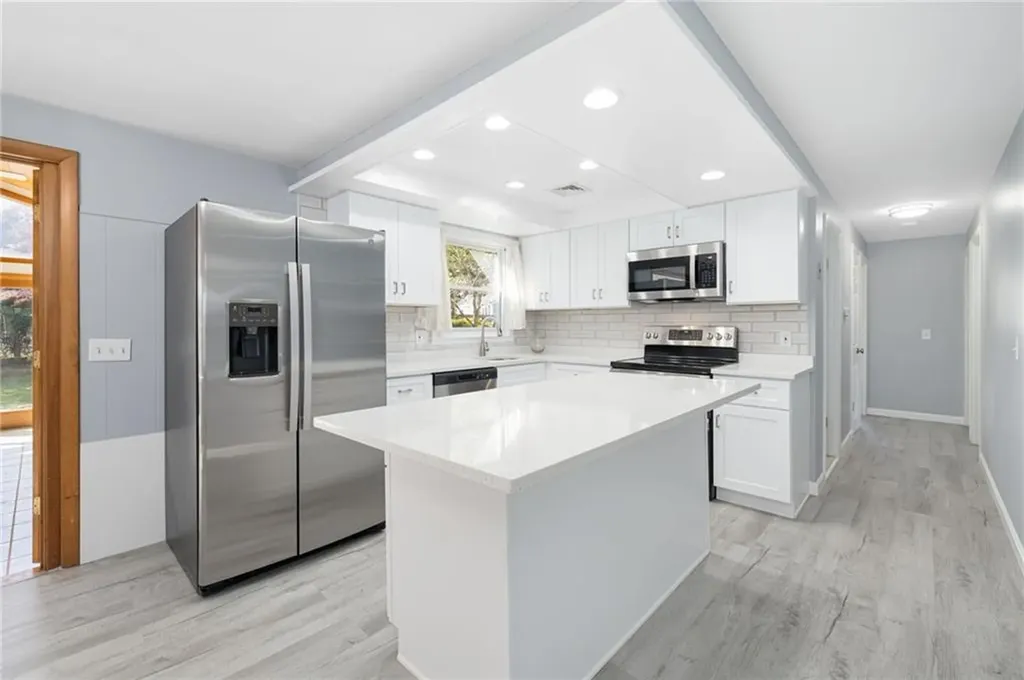 9 Long Pond Road Coventry RI 02816