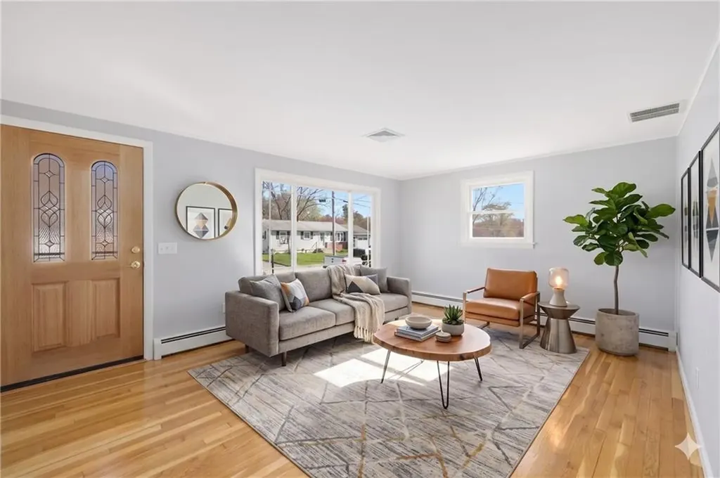 9 Long Pond Road Coventry RI 02816