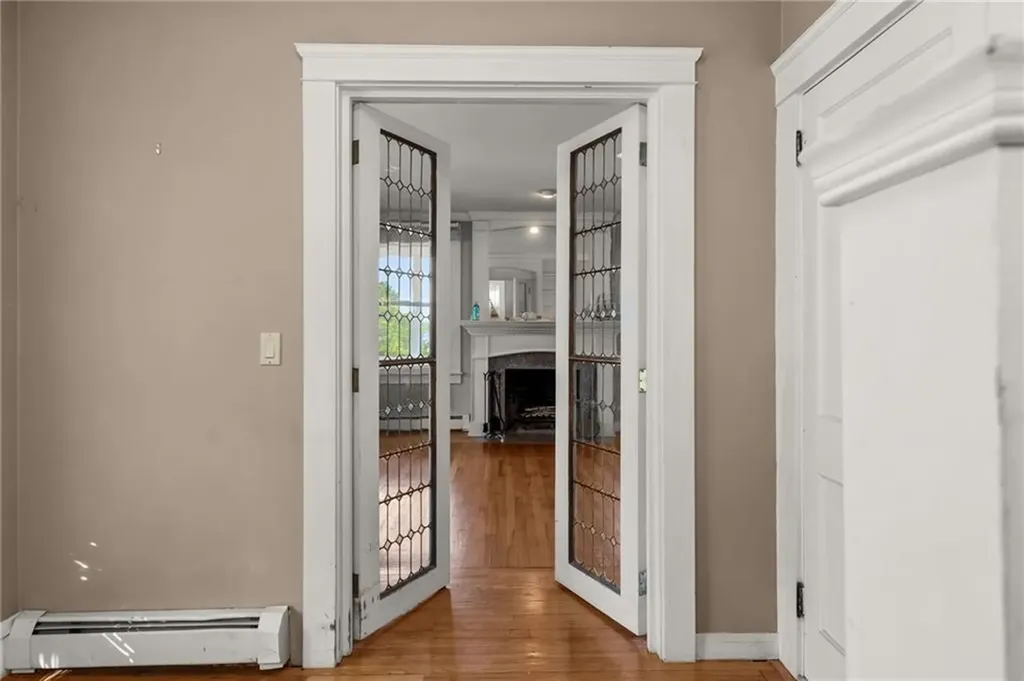 26 Fairview Avenue Cranston RI 02905
