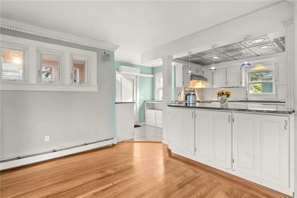 26 Fairview Avenue Cranston RI 02905