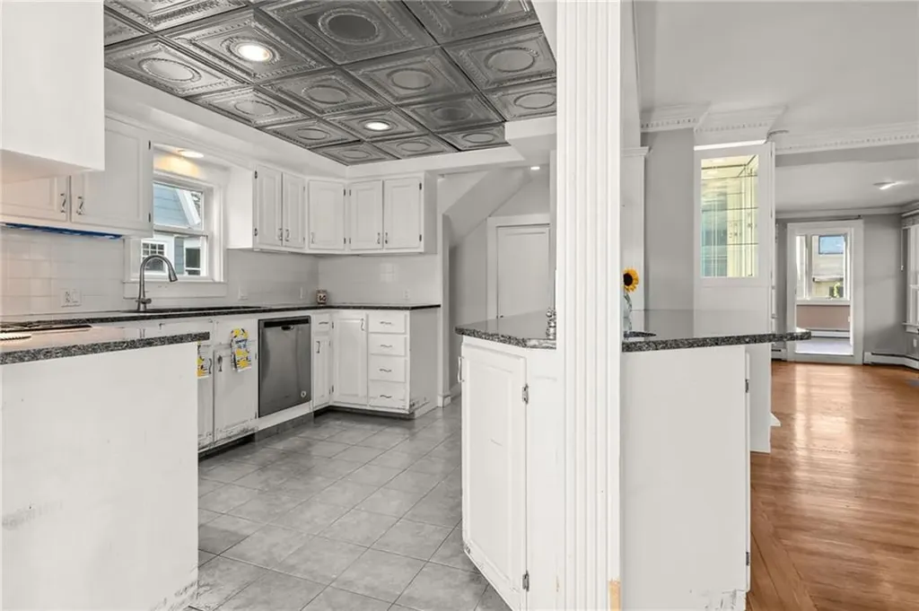 26 Fairview Avenue Cranston RI 02905