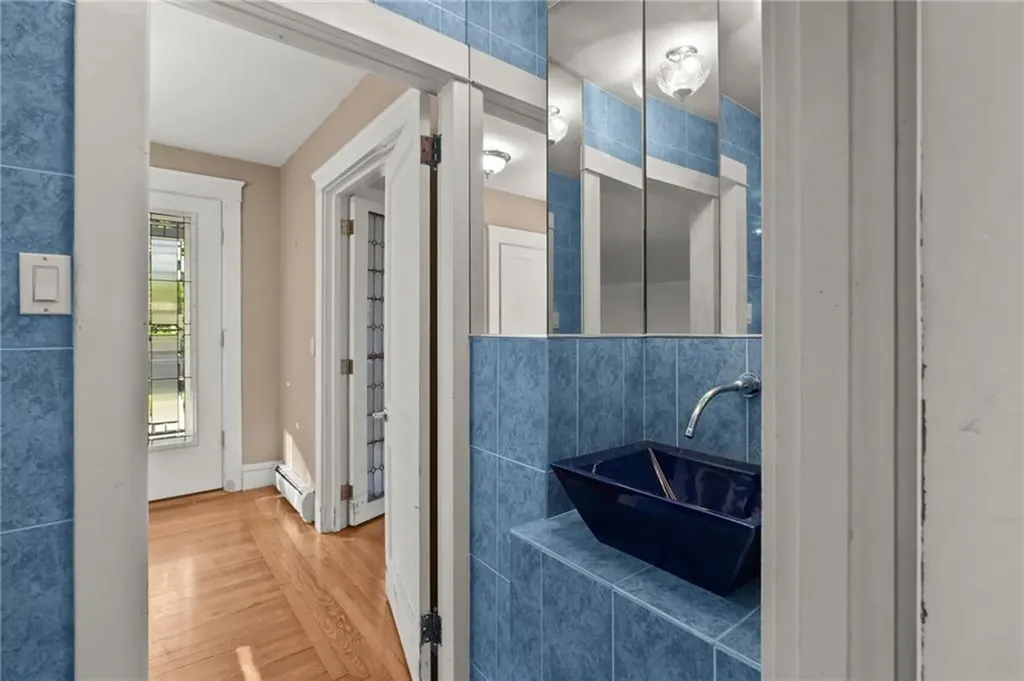 26 Fairview Avenue Cranston RI 02905