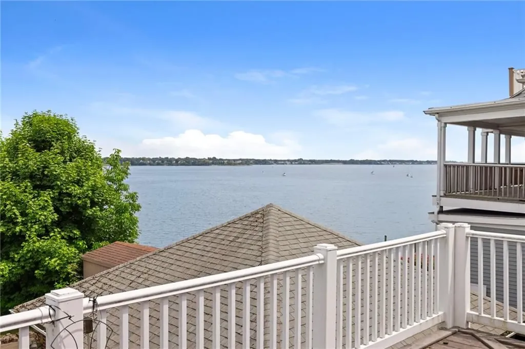 26 Fairview Avenue Cranston RI 02905