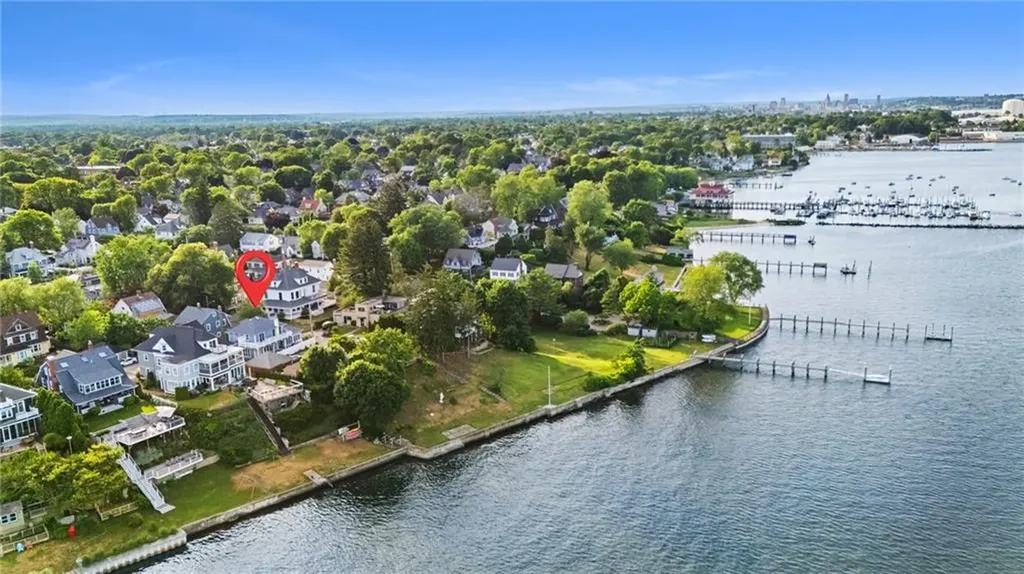 26 Fairview Avenue Cranston RI 02905