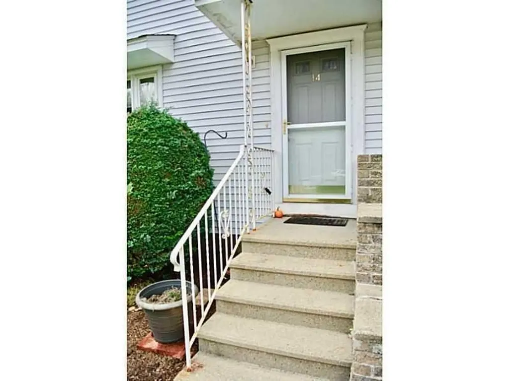 15 Magnum Court Smithfield RI 02917
