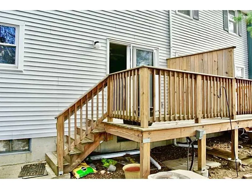 15 Magnum Court Smithfield RI 02917