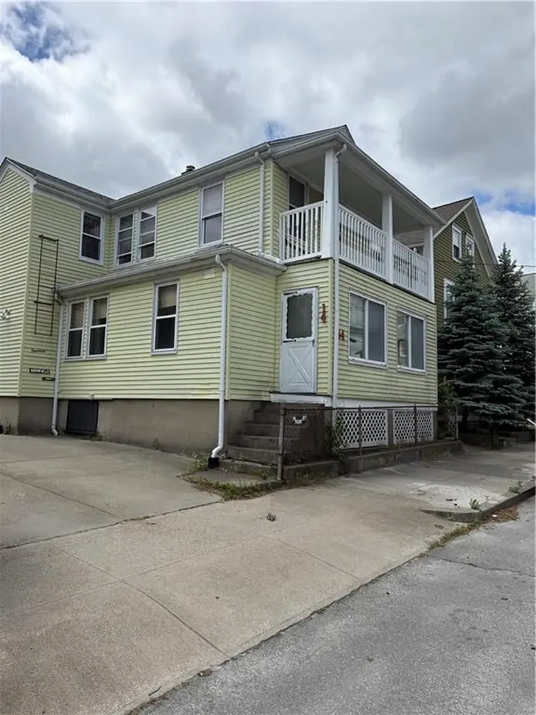 14 Park Street Central Falls RI 02863