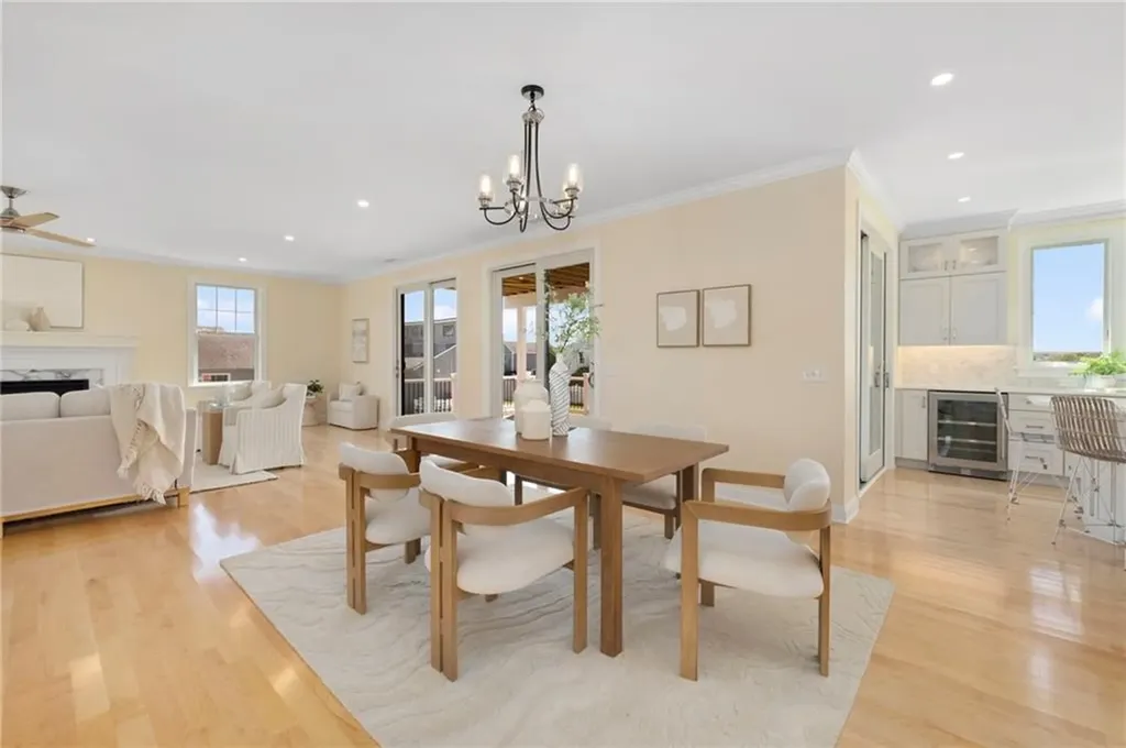 84 Carver Lane Narragansett RI 02882