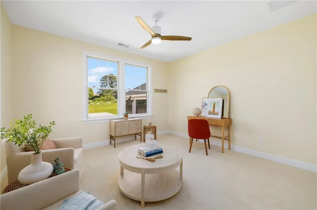 84 Carver Lane Narragansett RI 02882