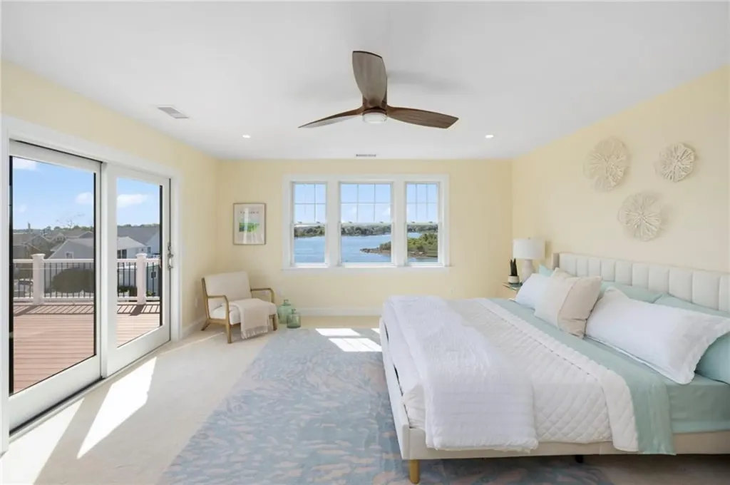 84 Carver Lane Narragansett RI 02882
