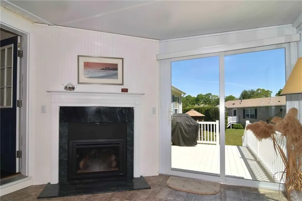10 Stellar Way South Kingstown RI 02879