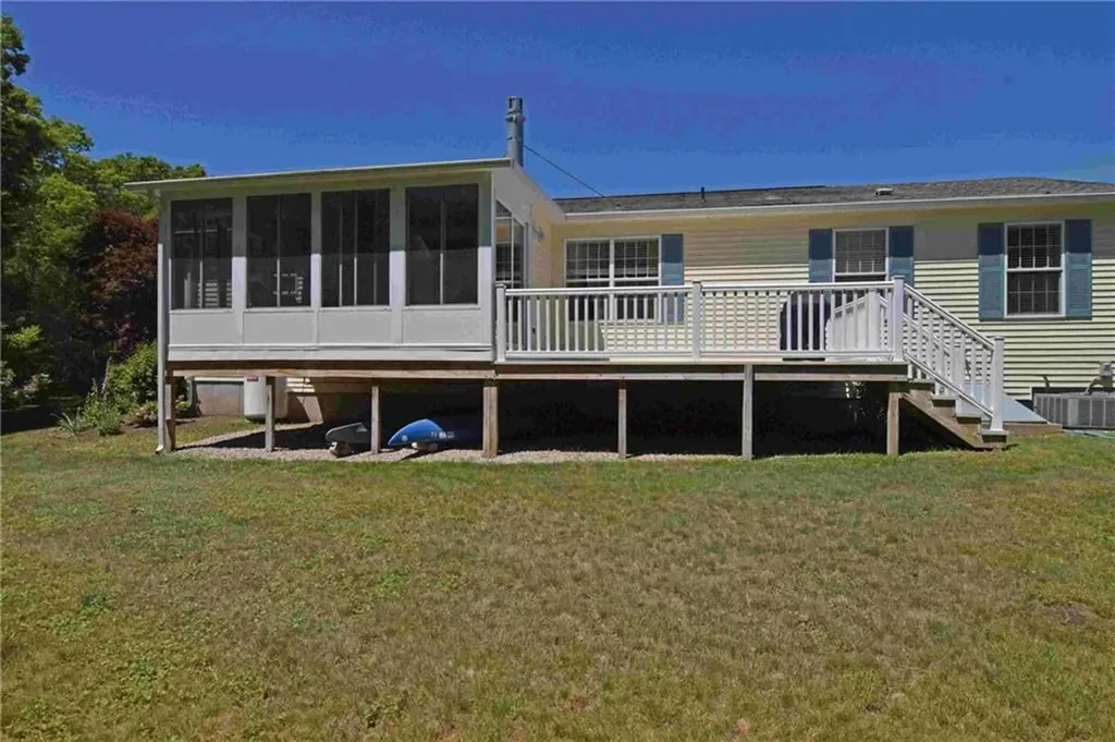 10 Stellar Way South Kingstown RI 02879