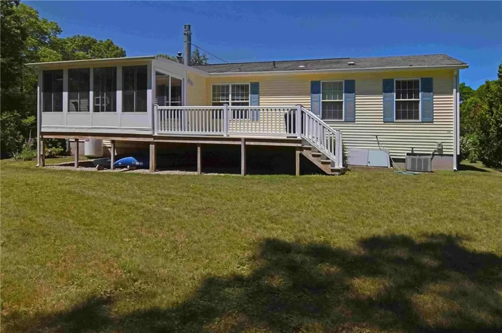 10 Stellar Way South Kingstown RI 02879