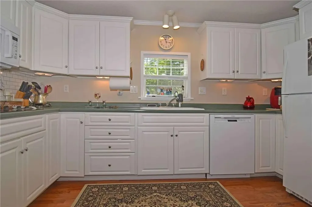 10 Stellar Way South Kingstown RI 02879