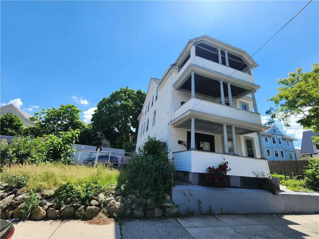 11 Wisdom Street Providence RI 02908