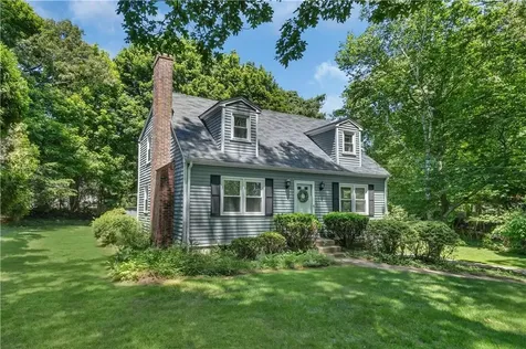 27 Fairway Drive North Kingstown RI 02852