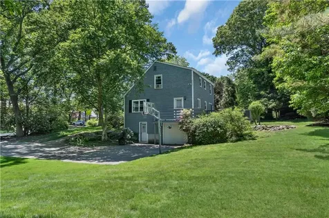 27 Fairway Drive North Kingstown RI 02852