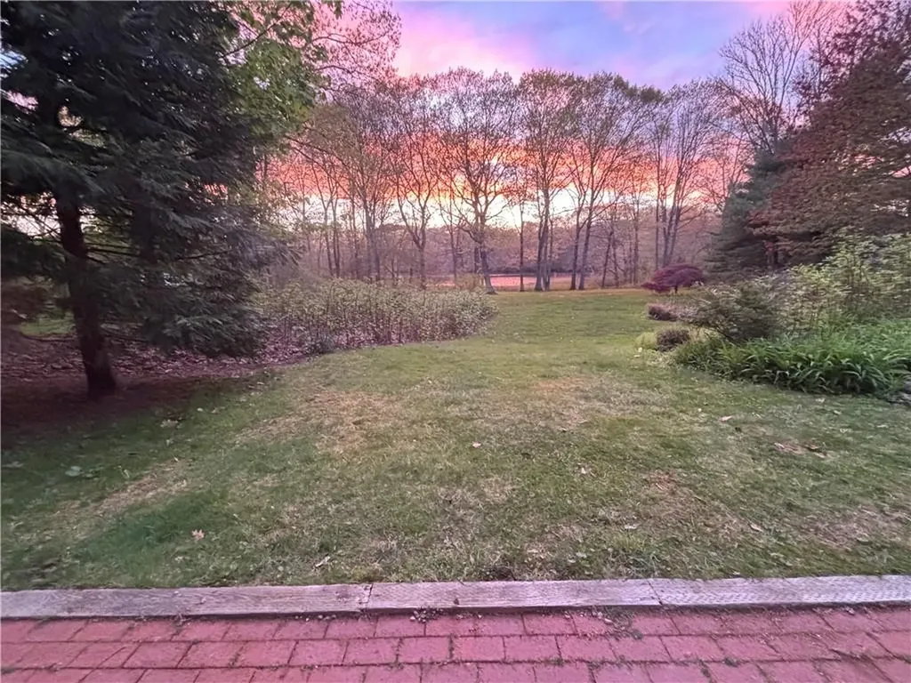 000 Oakwoods Drive South Kingstown RI 02879
