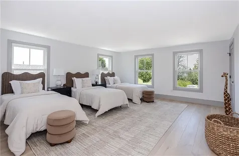 157 Ellery Avenue Middletown RI 02842