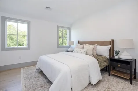 157 Ellery Avenue Middletown RI 02842