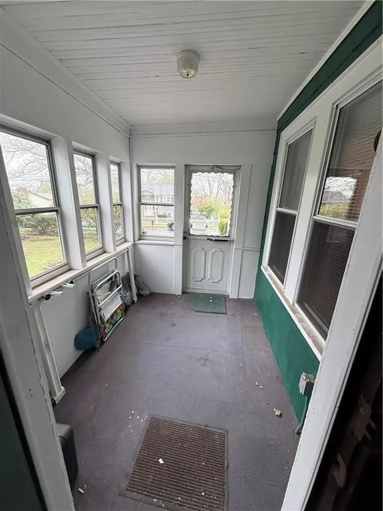 154 Saint Agnes Avenue Woonsocket RI 02895
