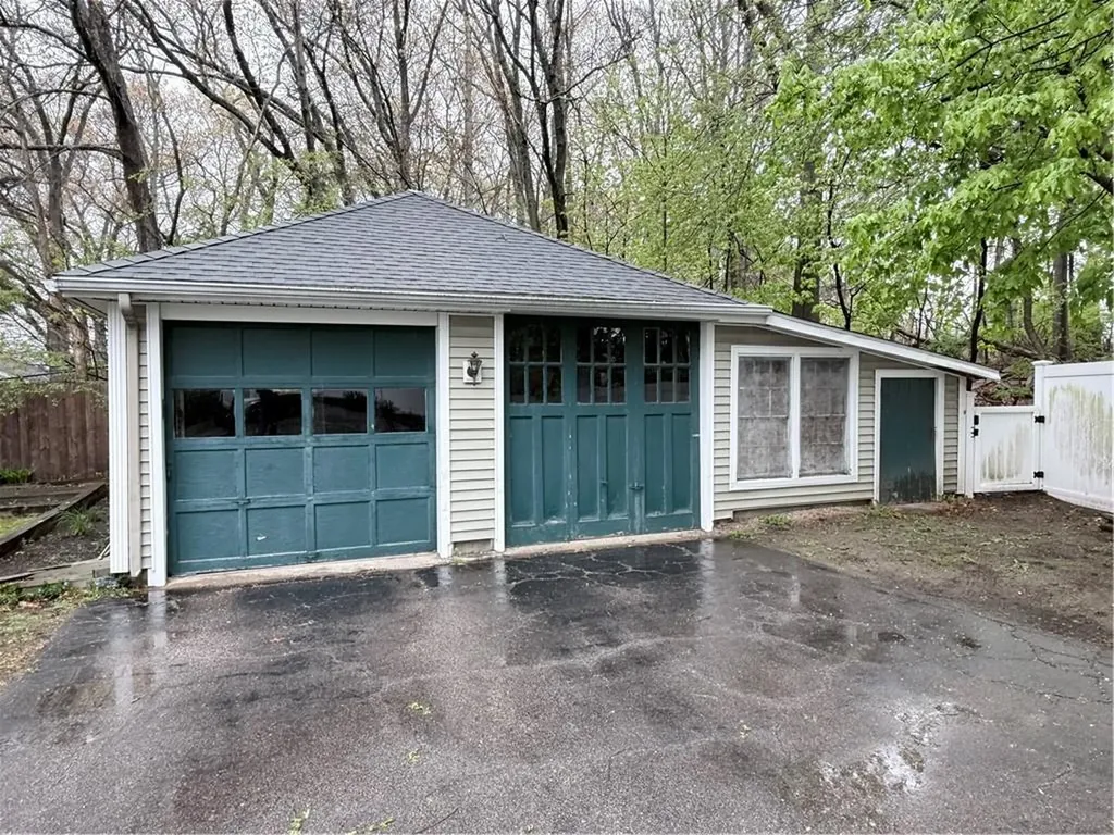 154 Saint Agnes Avenue Woonsocket RI 02895