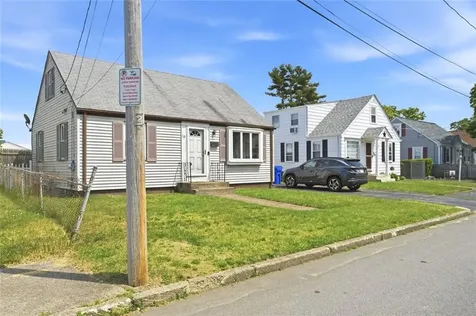 10 Jones Street Pawtucket RI 02861