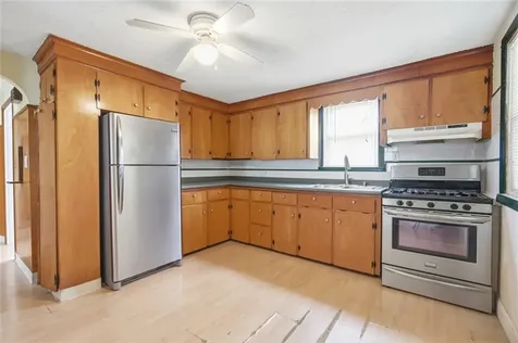 10 Jones Street Pawtucket RI 02861