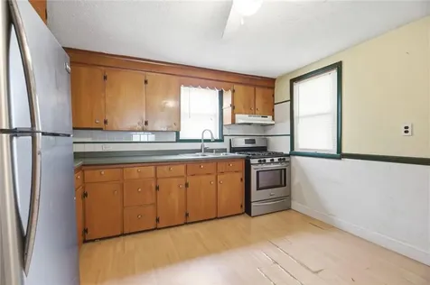 10 Jones Street Pawtucket RI 02861