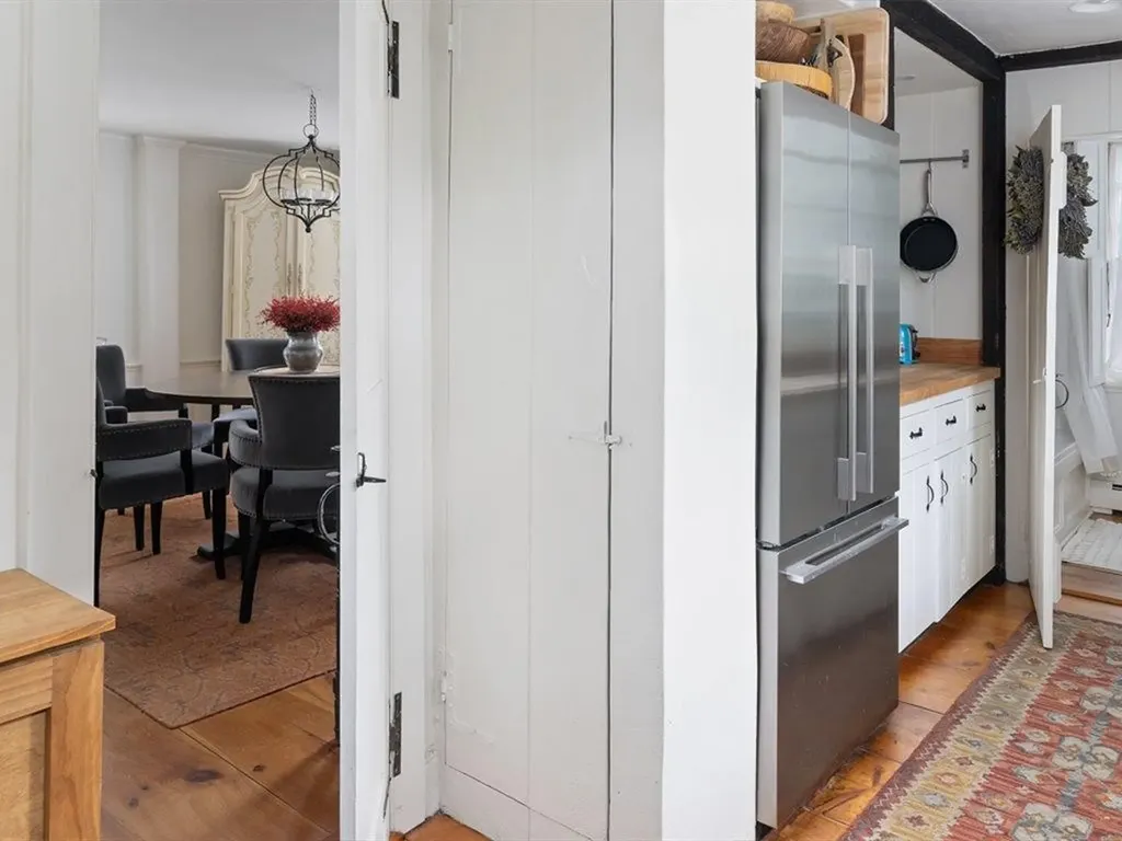 15 Willow Street Newport RI 02840