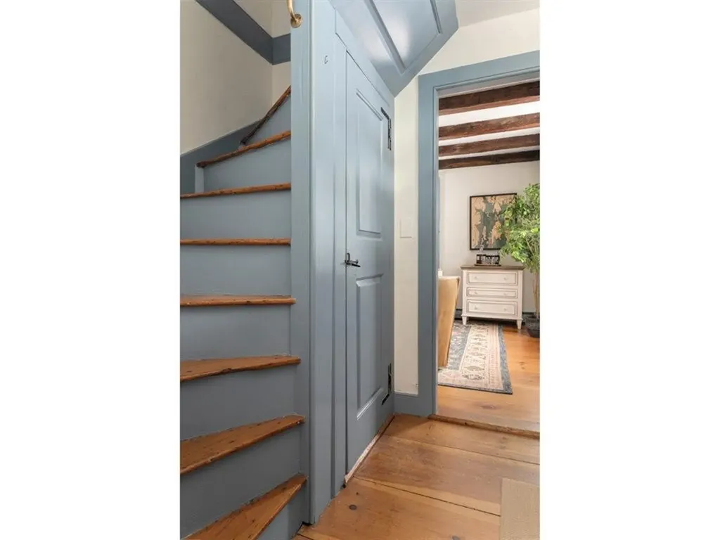 15 Willow Street Newport RI 02840